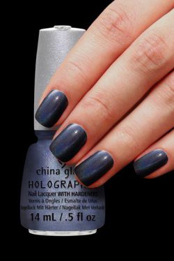 China Glaze голографические лаки Strap On Your Moonboots Пристегните ремни 14 мл.